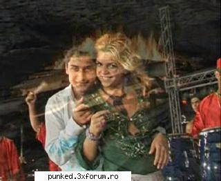muzicaaa - hehe sper sa nu ma injurati prea tare dar - Muzica